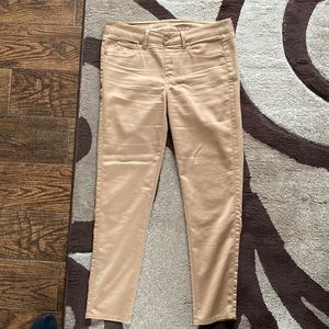 Hot in Hollywood skinny tan pants, L